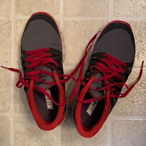 Womens Nikeid sneakers. Used but in good shape
